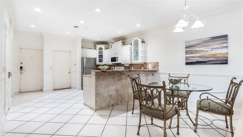 Image 13 of 42 For 512 Ocean Blvd  512