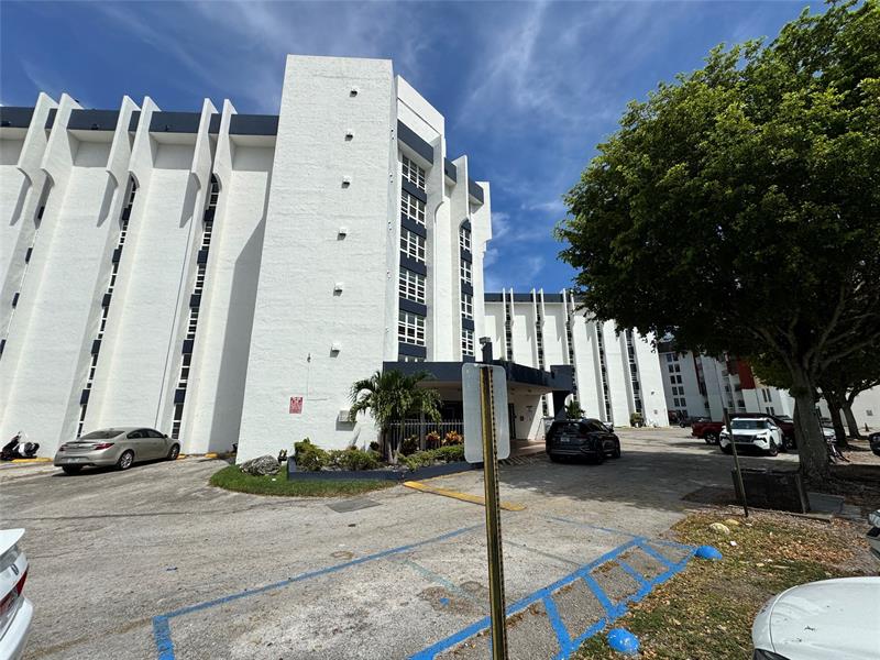 Details for 9688 Fontainebleau Blvd  211, Miami, FL 33172