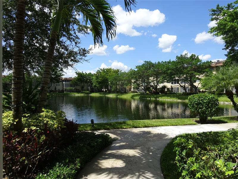 Details for 5102 36th St  505, Lauderdale Lakes, FL 33319