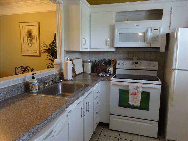 Image 9 of 18 For 5102 36th St  505