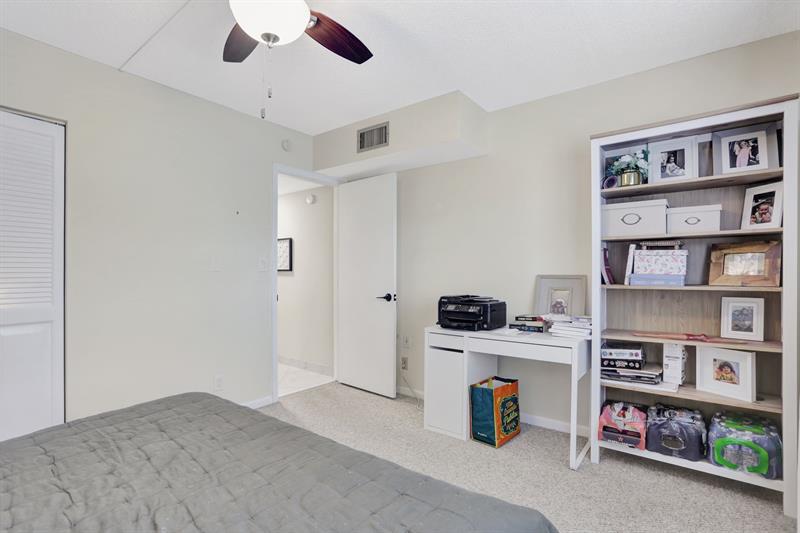 Image 21 of 67 For 2802 Victoria Way E2