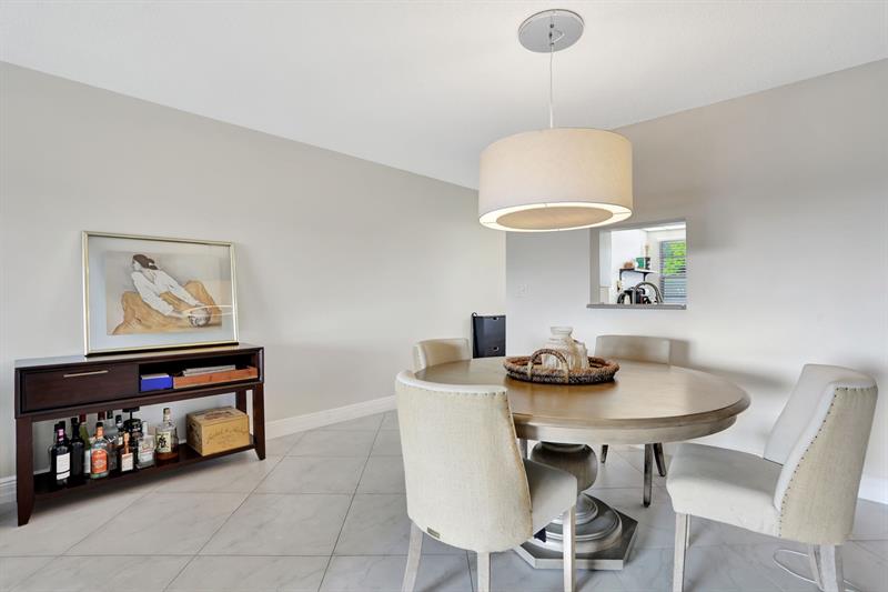 Image 8 of 67 For 2802 Victoria Way E2