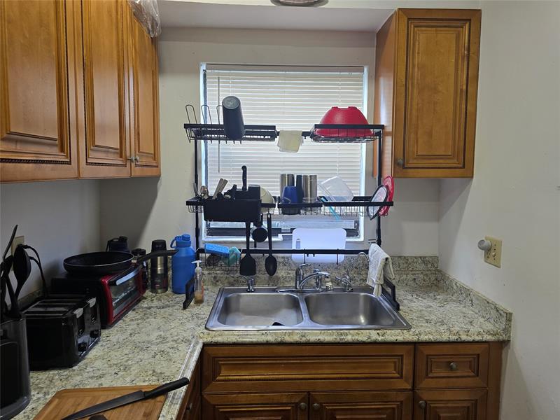 Image 5 of 25 For 7468 33rd St  7468