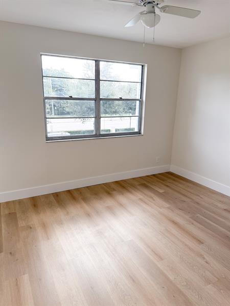 Image 13 of 23 For 35 3rd St  