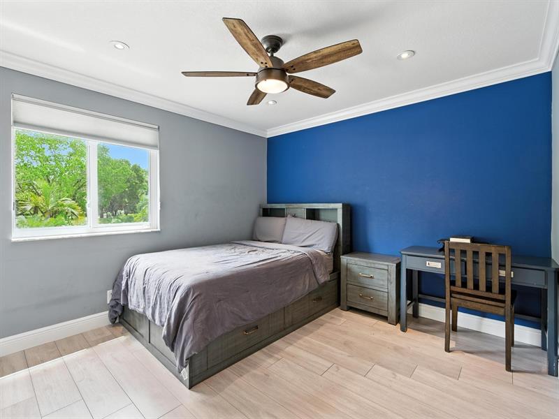 Image 23 of 35 For 4019 Staghorn Ln