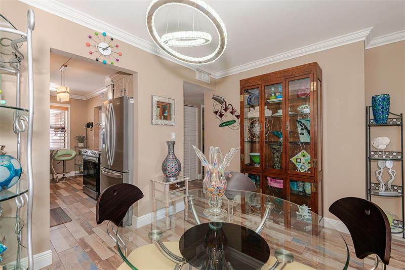 Image 11 of 27 For 9884 Nob Hill Ct  9884