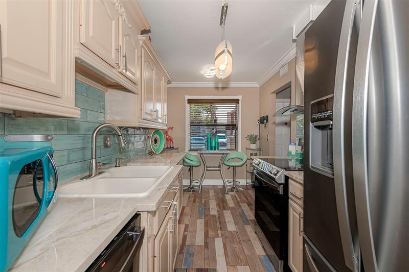 Image 12 of 27 For 9884 Nob Hill Ct  9884