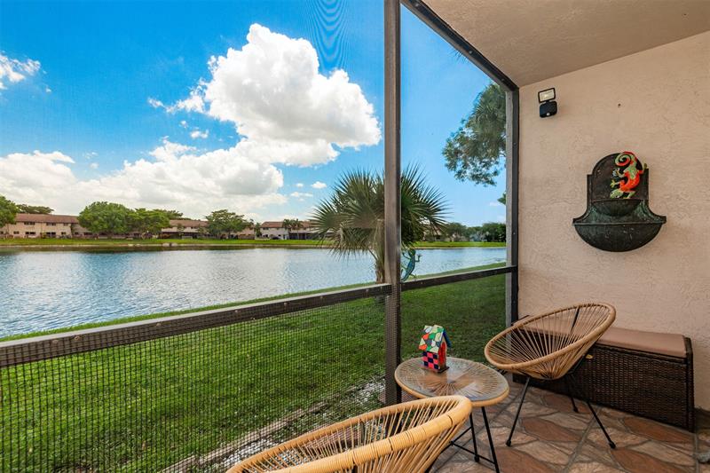 Image 3 of 27 For 9884 Nob Hill Ct  9884