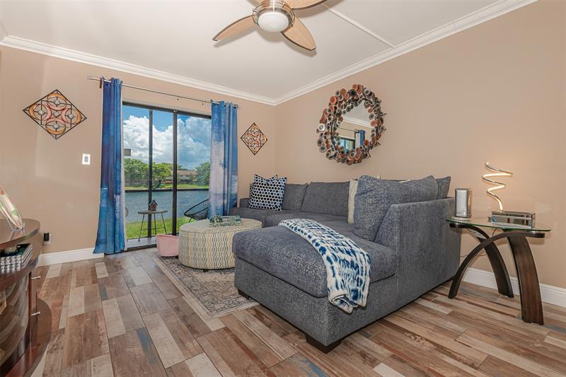 Image 7 of 27 For 9884 Nob Hill Ct  9884