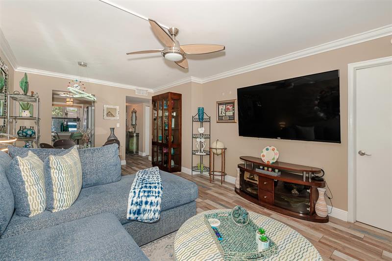 Image 9 of 27 For 9884 Nob Hill Ct  9884