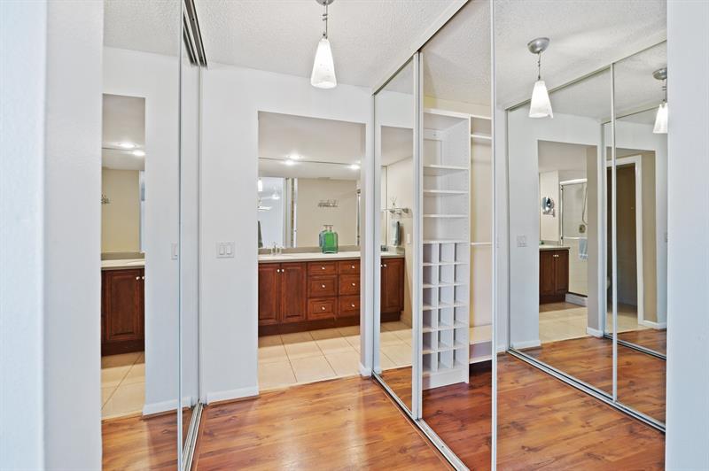 Image 17 of 30 For 9107 20th St  B