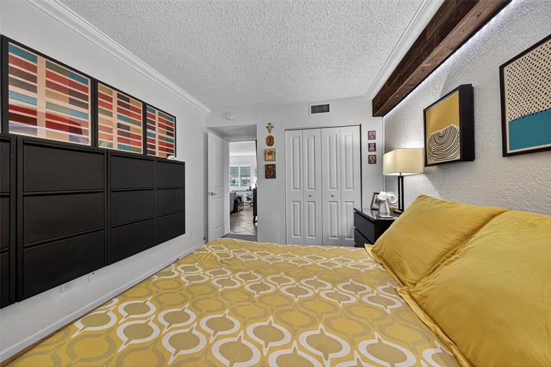 Image 17 of 49 For 2660 8th Ave  208