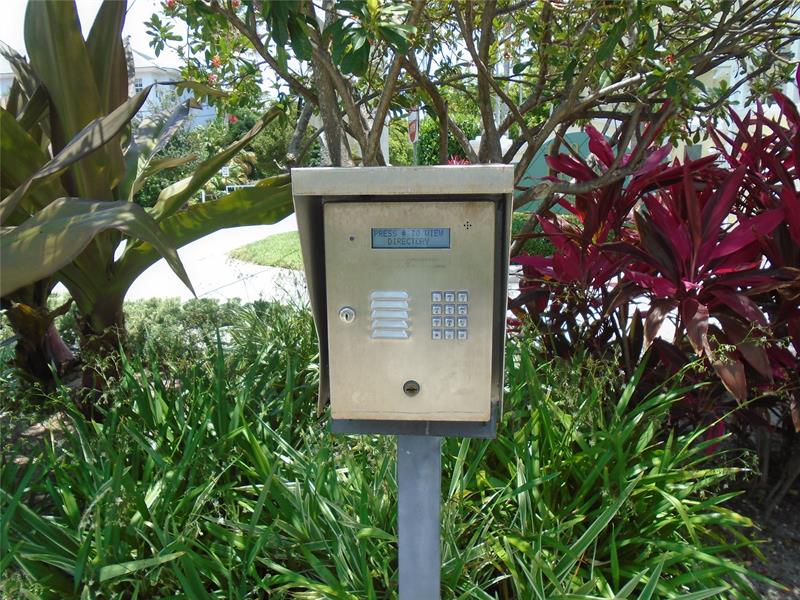 Image 34 of 49 For 2660 8th Ave  208