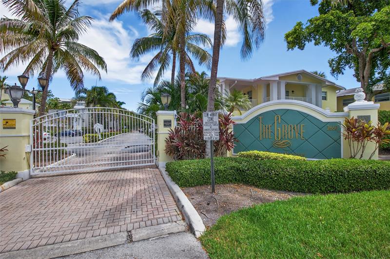 Image 36 of 49 For 2660 8th Ave  208