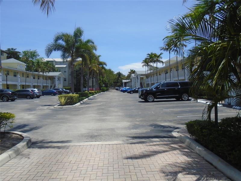 Image 40 of 49 For 2660 8th Ave  208