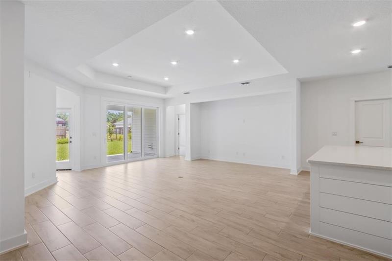 Image 5 of 26 For 96088 Pirate Bluff Rd