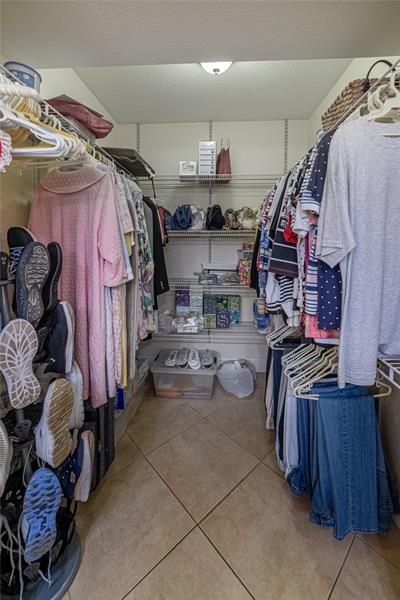 Image 22 of 49 For 7312 Fairfax Dr  102