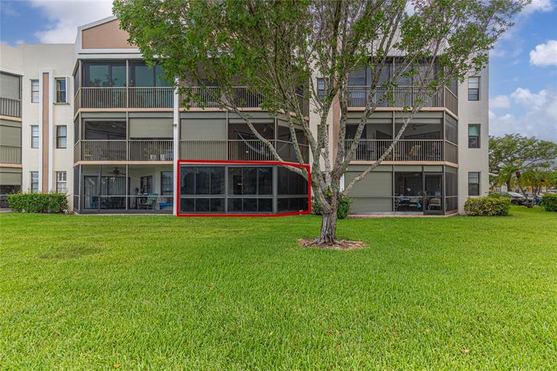Image 26 of 49 For 7312 Fairfax Dr  102
