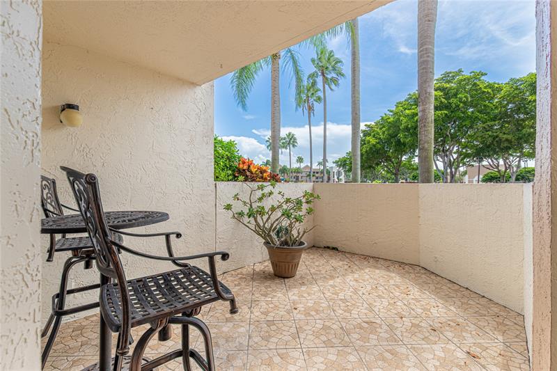 Image 7 of 49 For 7312 Fairfax Dr  102