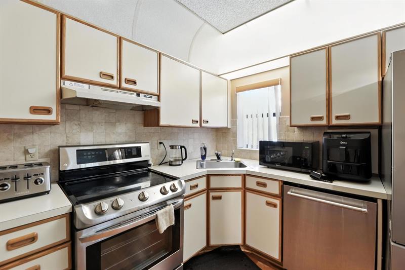Image 12 of 32 For 2881 Carambola Circle  2072