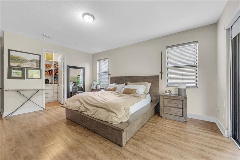 Image 23 of 37 For 9872 34th Ln