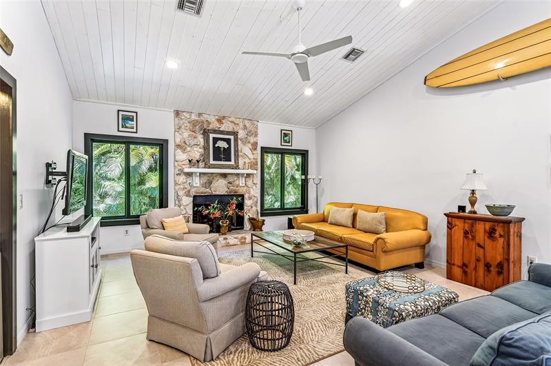 Image 11 of 40 For 1778 Coral Way N