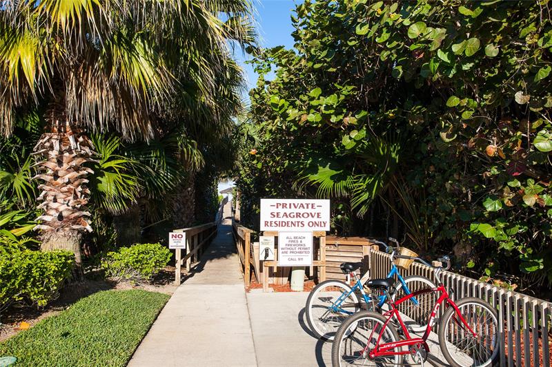 Image 37 of 40 For 1778 Coral Way N
