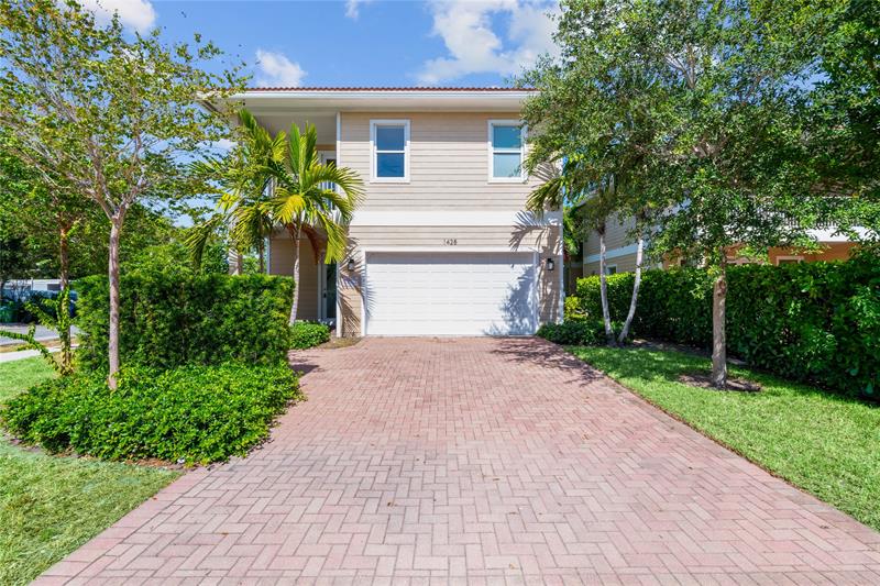 Image 2 of 43 For 1428 4th Ave  1428
