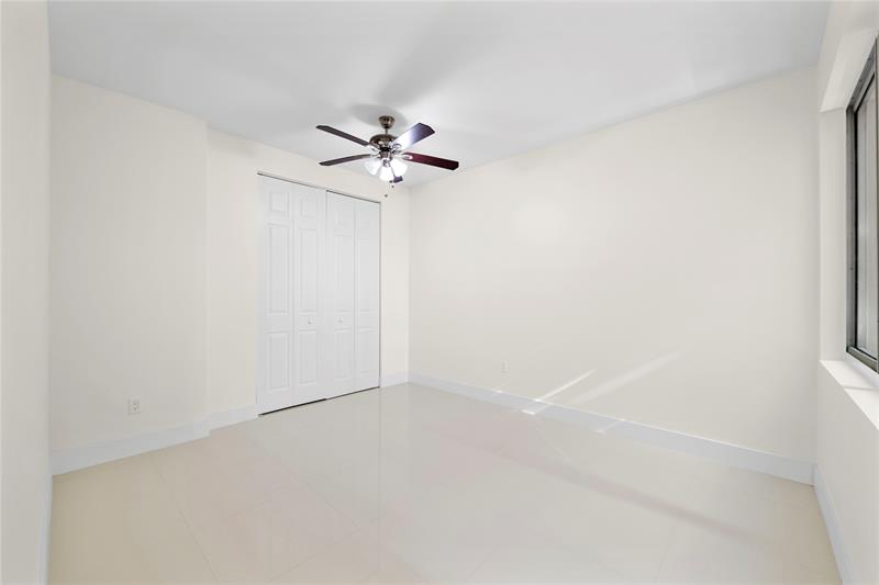 Image 13 of 49 For 1432 4th Ave  1432