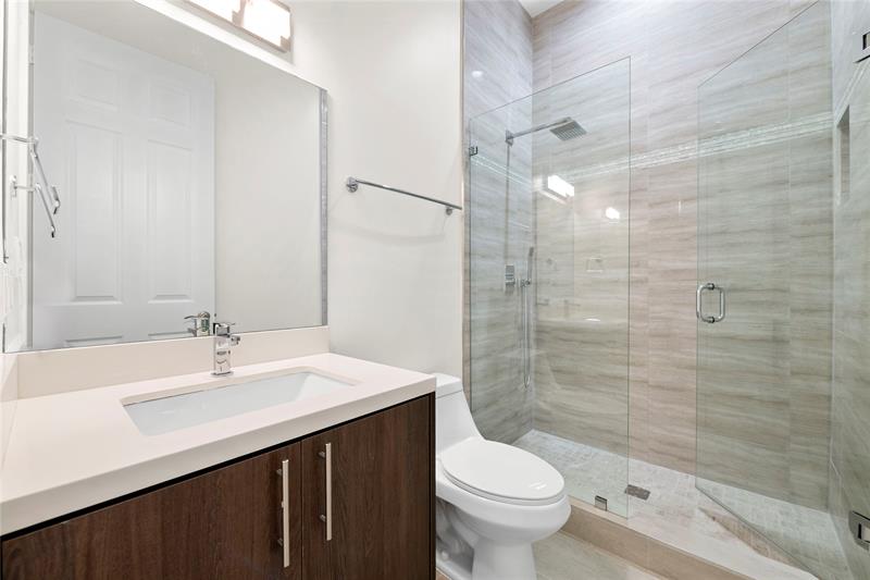Image 26 of 49 For 1432 4th Ave  1432