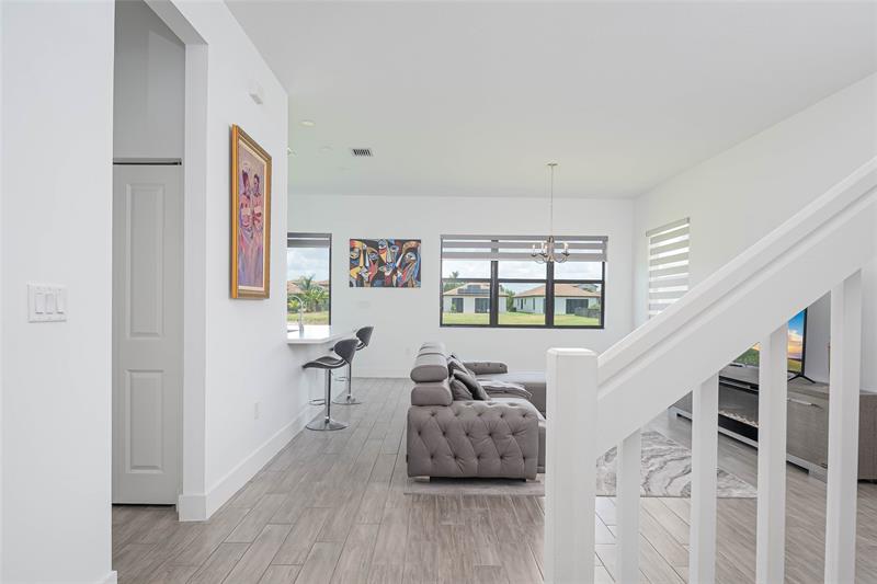 Image 4 of 30 For 5461 Soria Ave