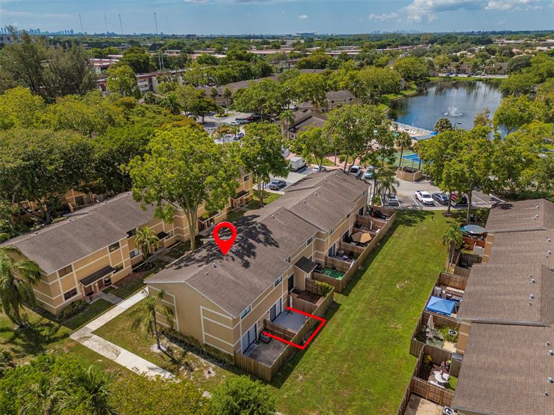 Image 31 of 34 For 9481 Palm Cir