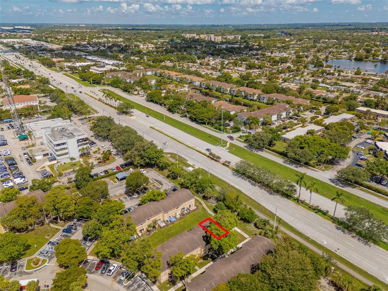 Image 32 of 34 For 9481 Palm Cir