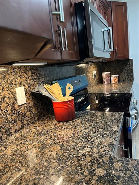 Image 16 of 36 For 7427 34th St  7427