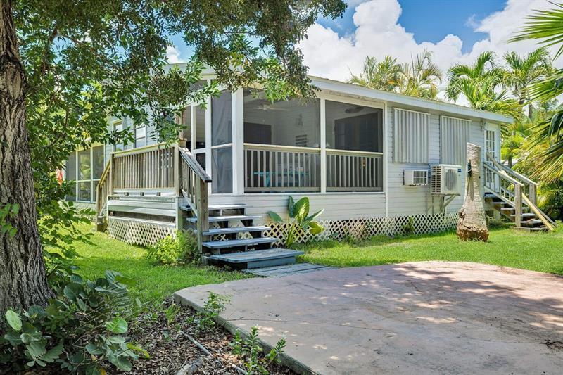 Image 10 of 30 For 30461 Poinciana Rd