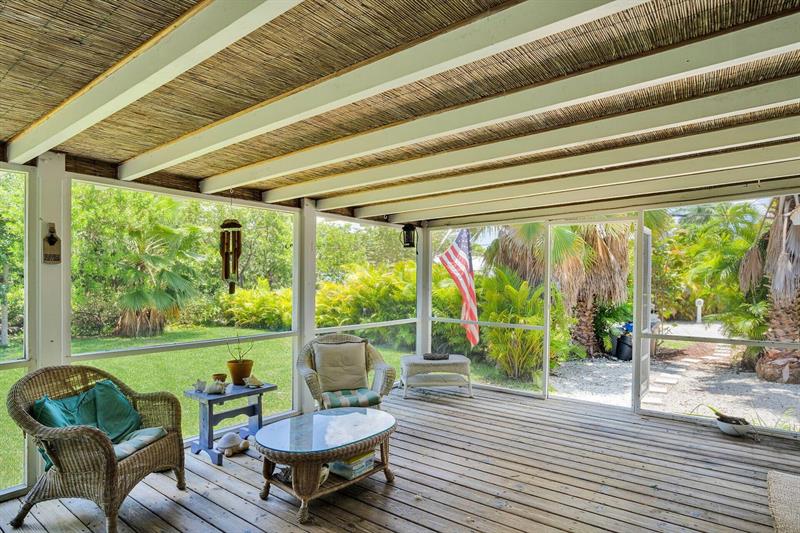 Image 11 of 30 For 30461 Poinciana Rd