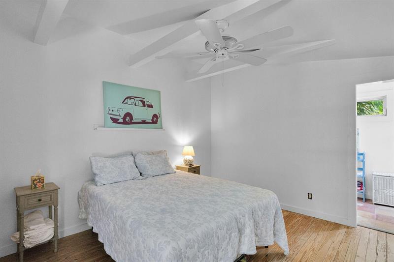 Image 27 of 30 For 30461 Poinciana Rd
