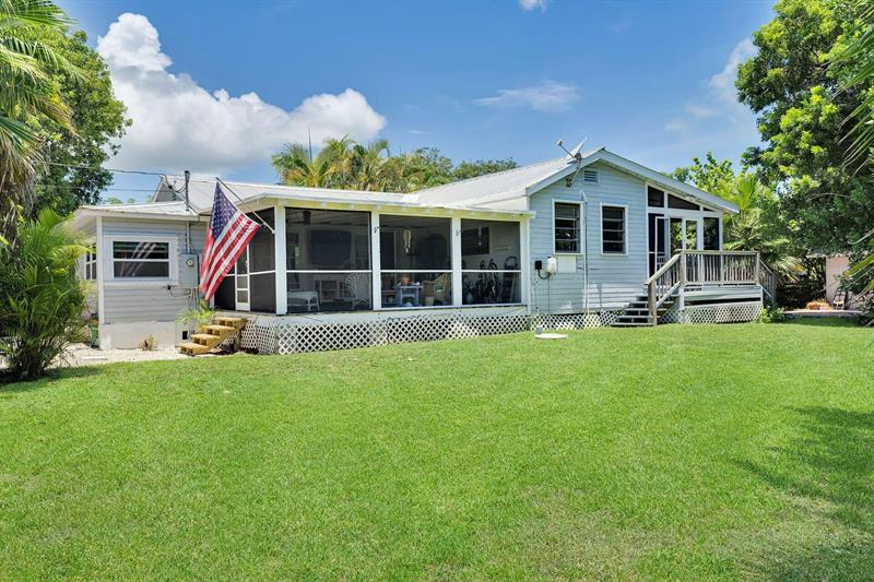 Image 7 of 30 For 30461 Poinciana Rd