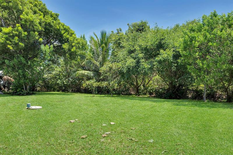 Image 8 of 30 For 30461 Poinciana Rd