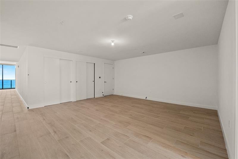 Image 16 of 64 For 900 Ocean Blvd.  1604