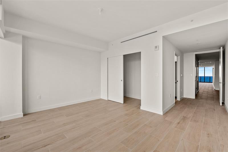 Image 23 of 64 For 900 Ocean Blvd.  1604