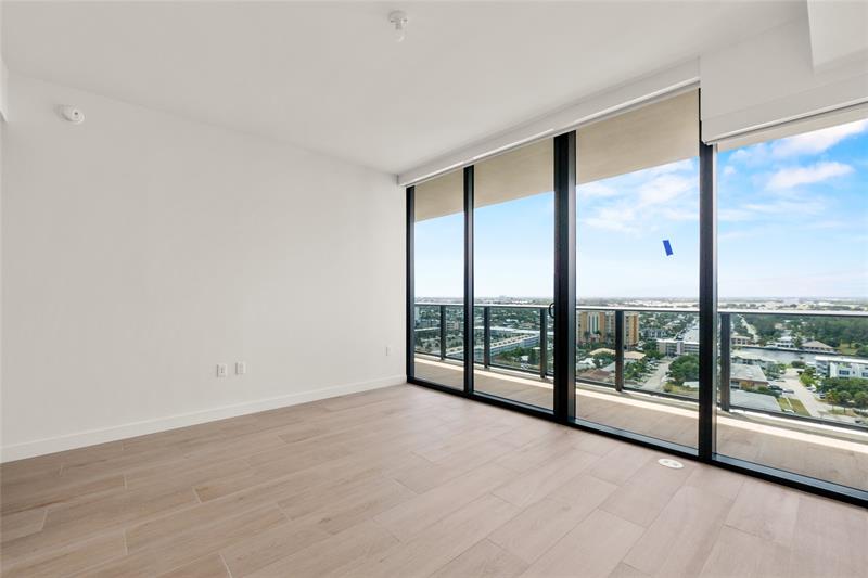 Image 24 of 64 For 900 Ocean Blvd.  1604