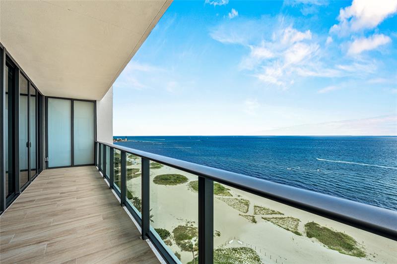 Image 4 of 64 For 900 Ocean Blvd.  1604