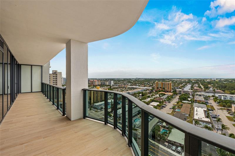 Image 5 of 64 For 900 Ocean Blvd.  1604