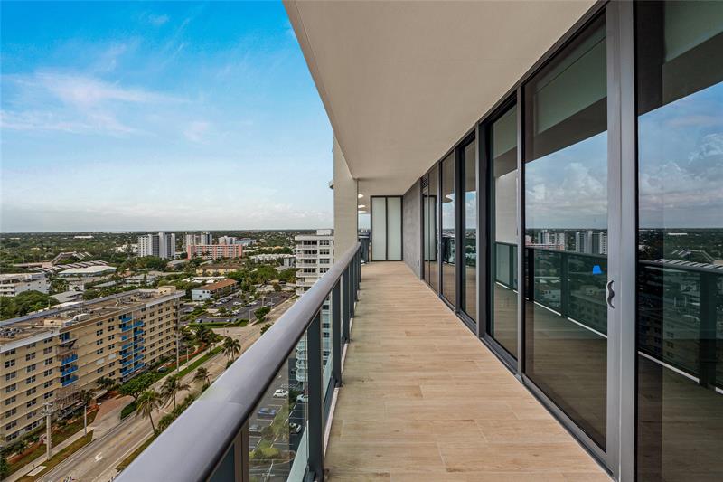 Image 60 of 64 For 900 Ocean Blvd.  1604