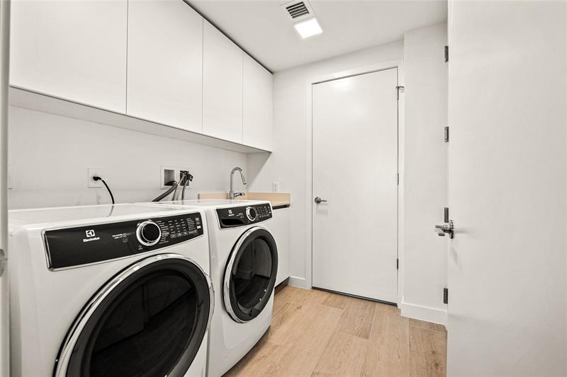 Image 64 of 64 For 900 Ocean Blvd.  1604