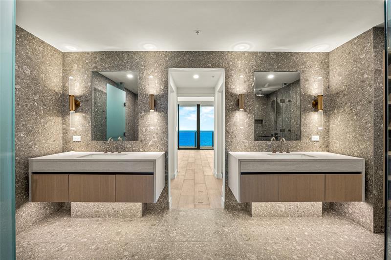 Image 7 of 64 For 900 Ocean Blvd.  1604
