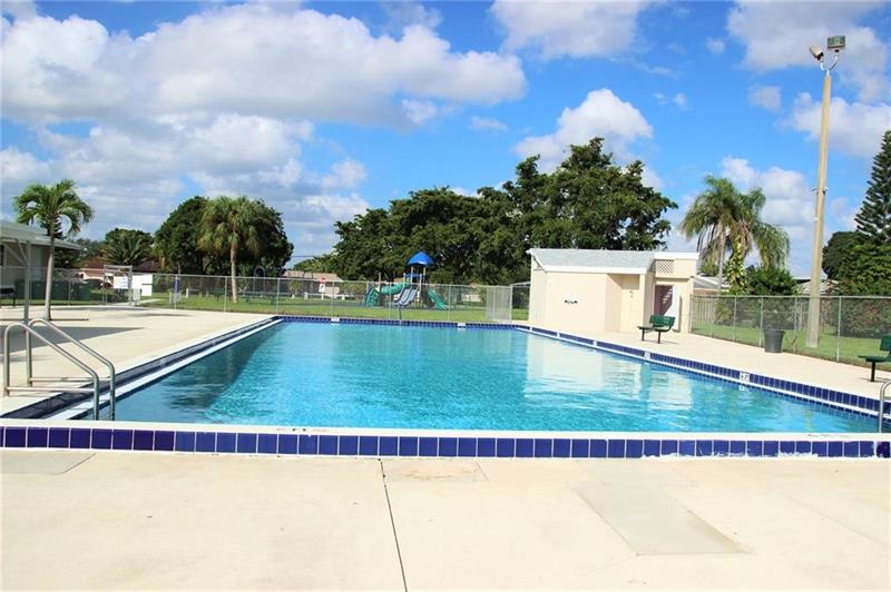 Image 58 of 61 For 7904 74th Ter