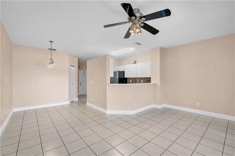 Image 7 of 20 For 211 120th Ave