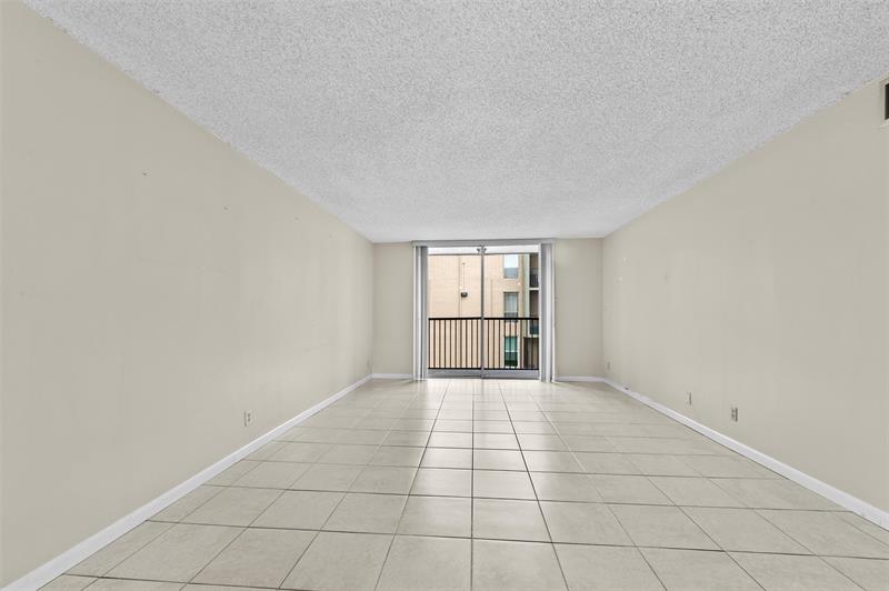Image 12 of 26 For 7173 Orange Dr  217b
